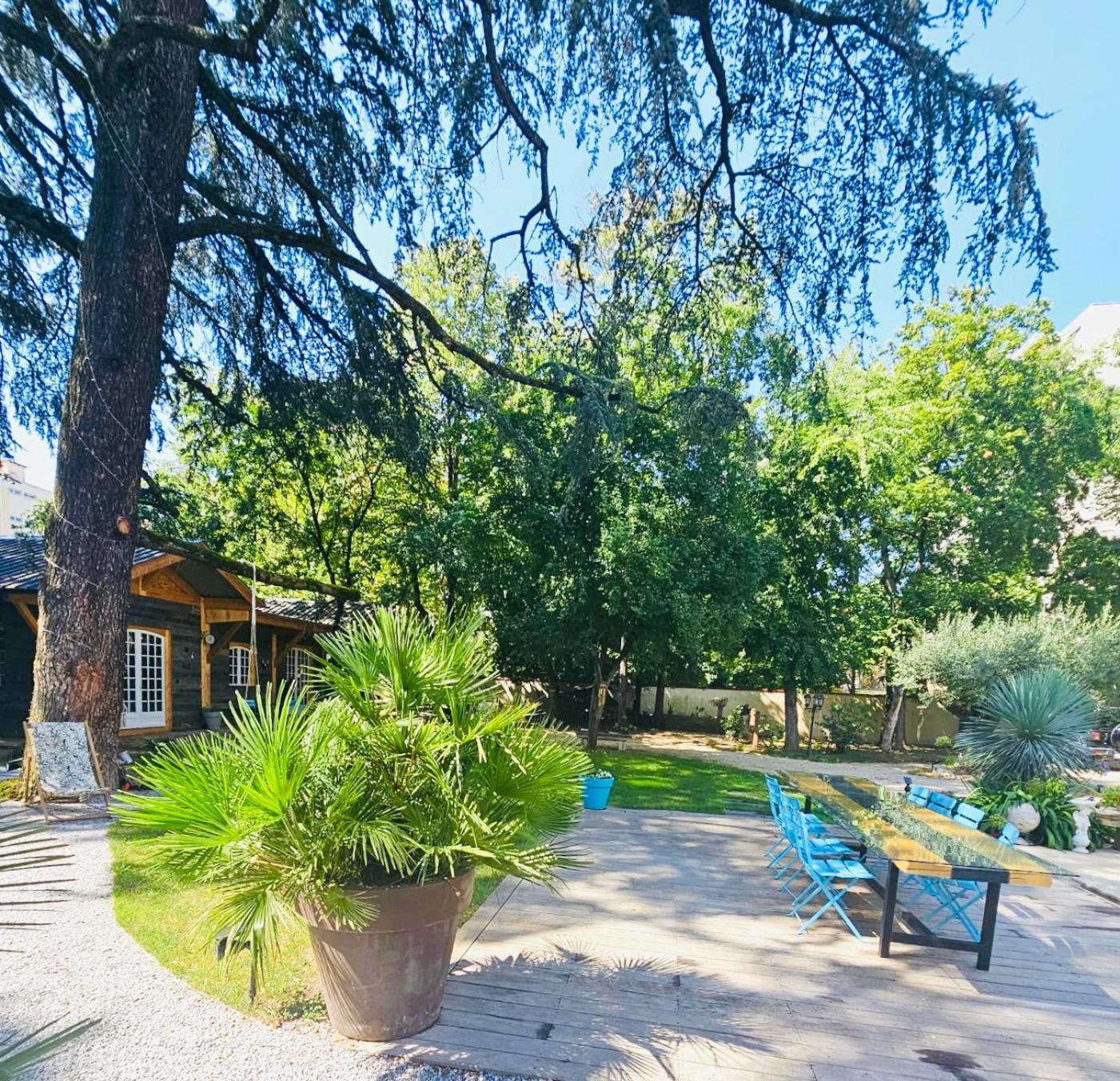 Perle Rare En Ville- Chateau Grandclement- 4 Ou 6 Pers - Piscine - Parc Villeurbanne