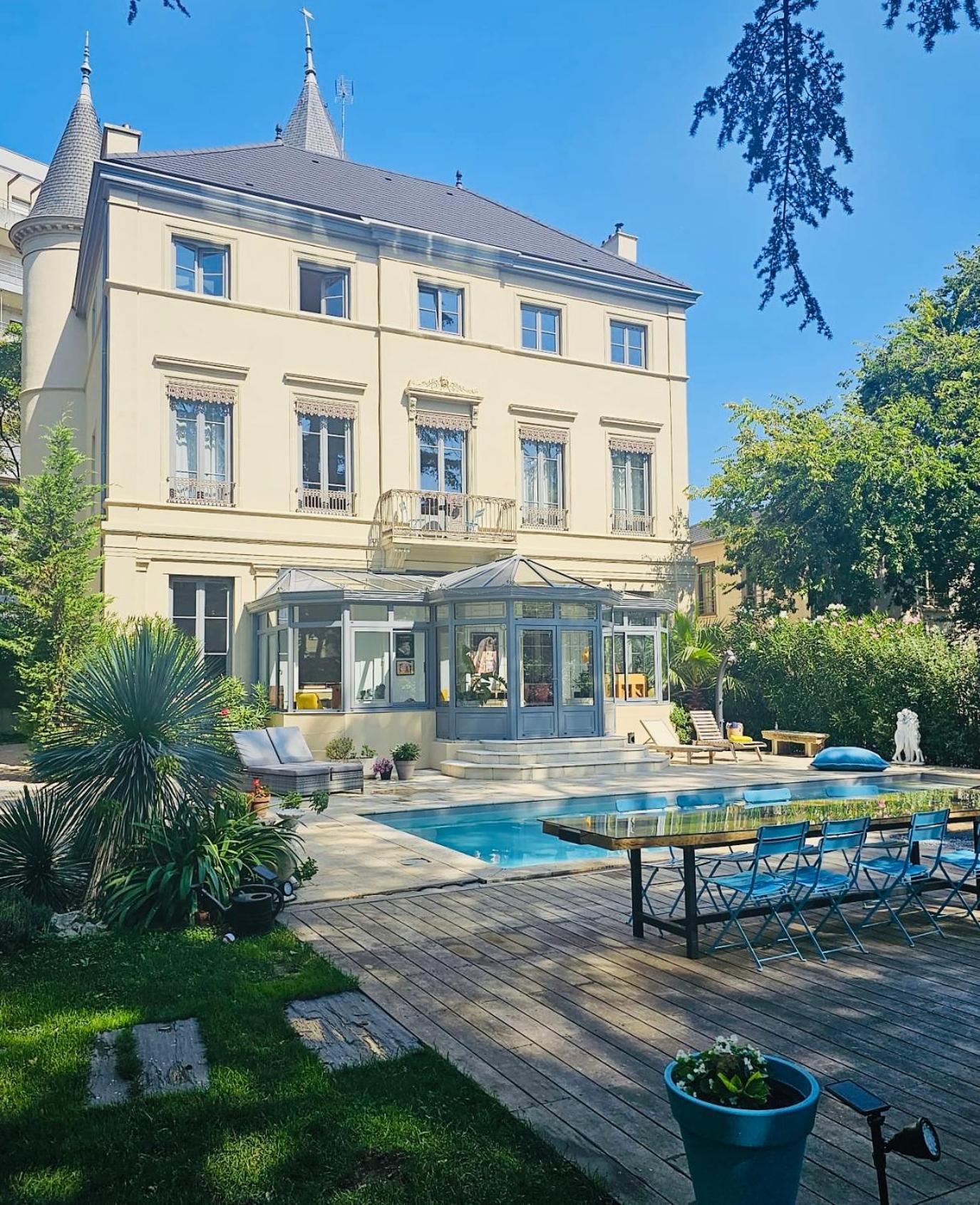 Perle Rare En Ville- Chateau Grandclement- 4 Ou 6 Pers - Piscine - Parc
