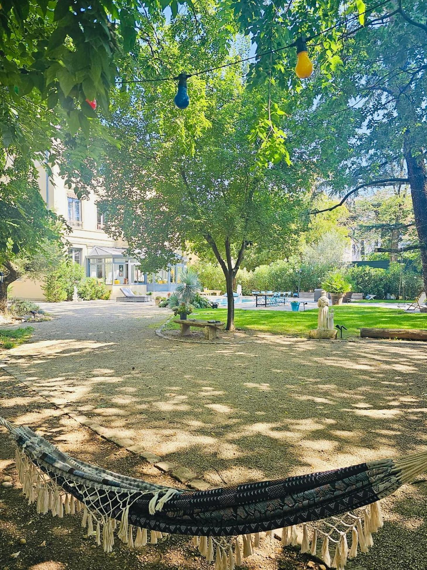 Perle Rare En Ville- Chateau Grandclement- 4 Ou 6 Pers - Piscine - Parc Apartment Villeurbanne