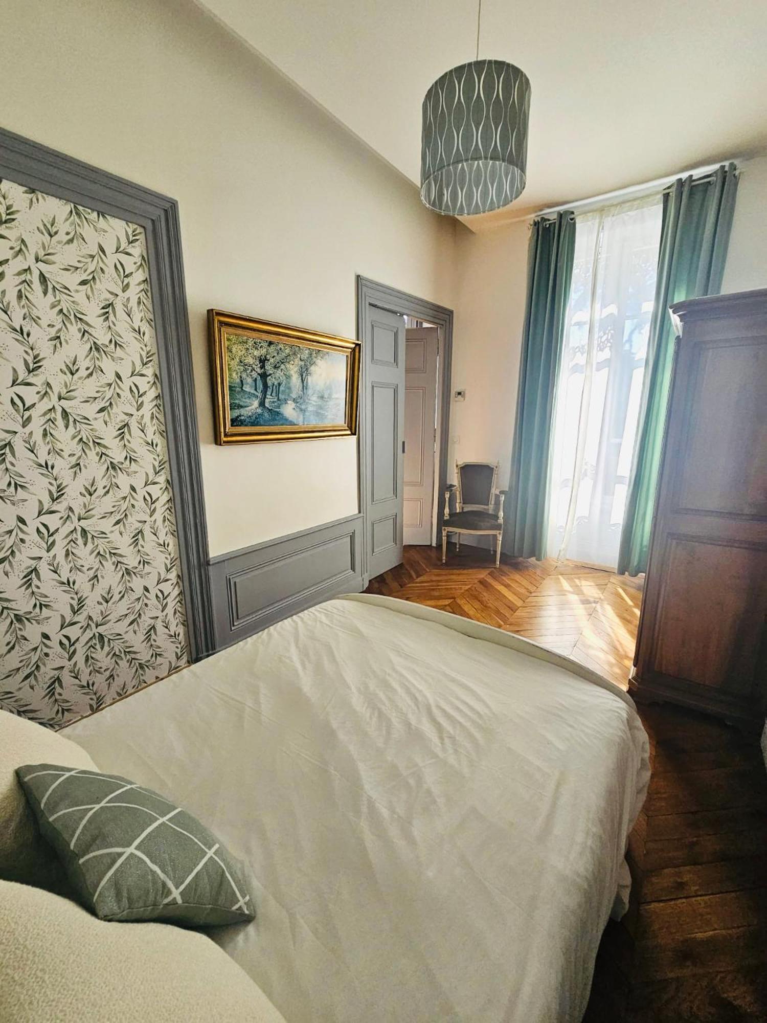Apartment Perle Rare En Ville- Chateau Grandclement- 4 Ou 6 Pers - Piscine - Parc *