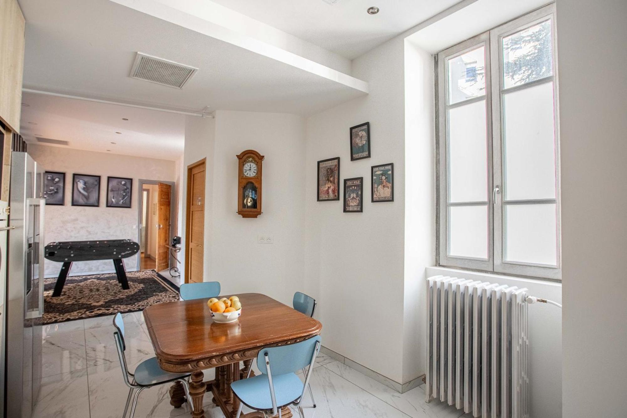 Perle Rare En Ville- Chateau Grandclement- 4 Ou 6 Pers - Piscine - Parc Apartment *